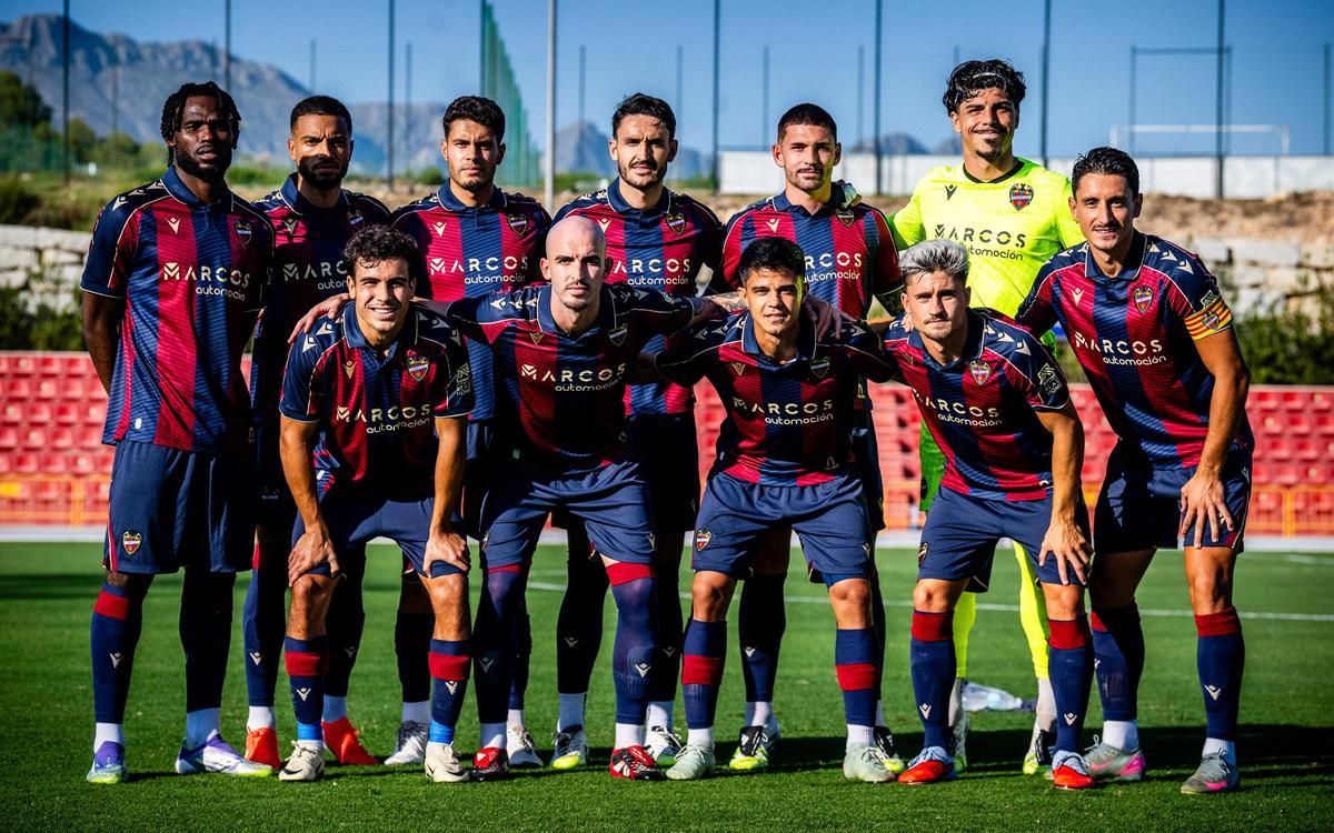 El Levante sigue alzando su muralla defensiva