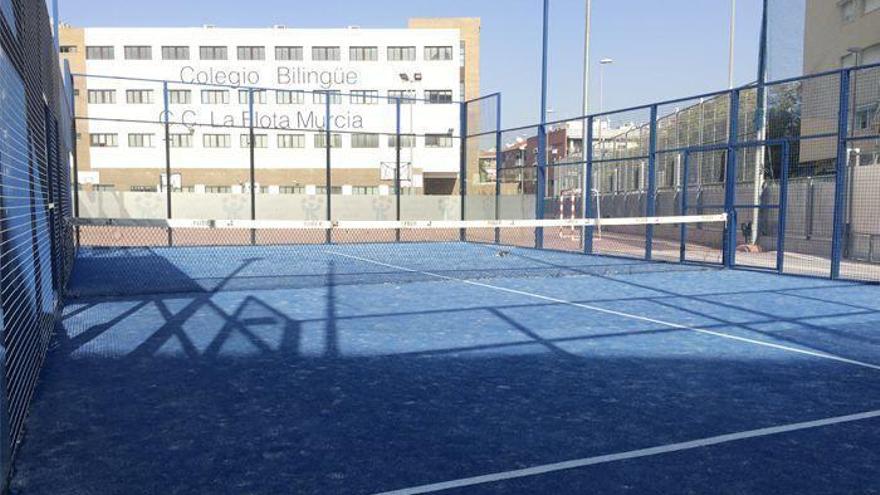 Un colegio de Murcia deberá levantar sus pistas de pádel construidas sin licencia