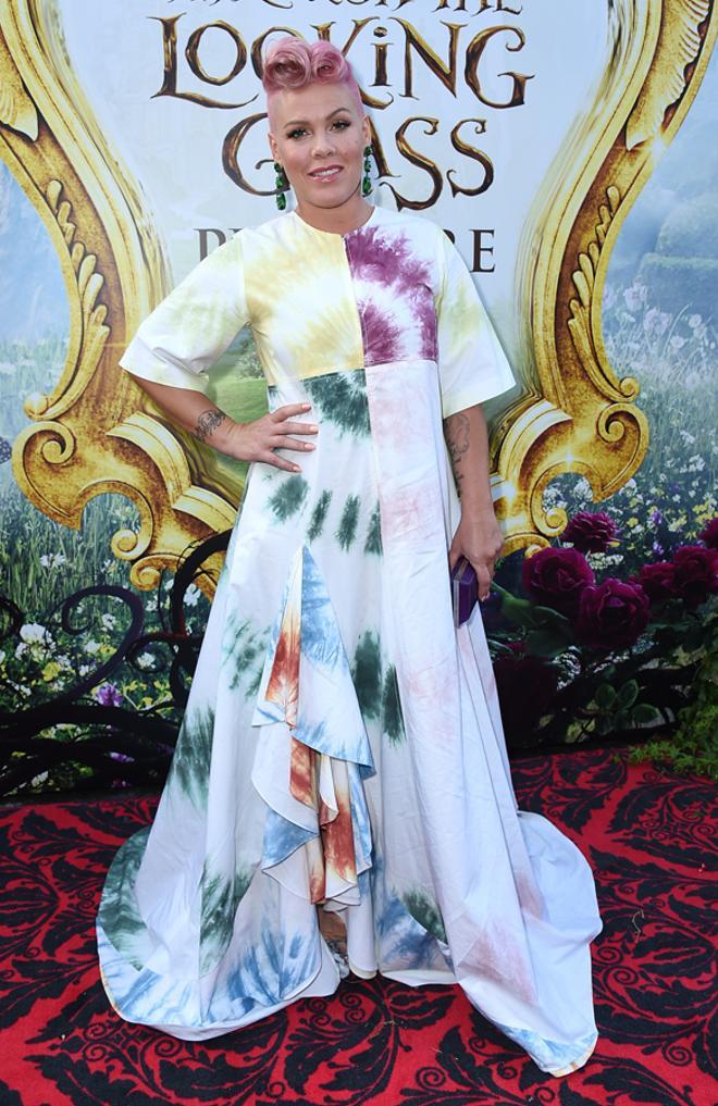 Pink en el estreno de 'Alicia a través del espejo'