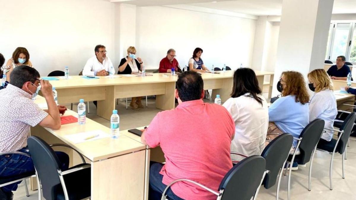 Al encuentro también asistieron consejeros y representantes de varios municipios de Valdejalón. |