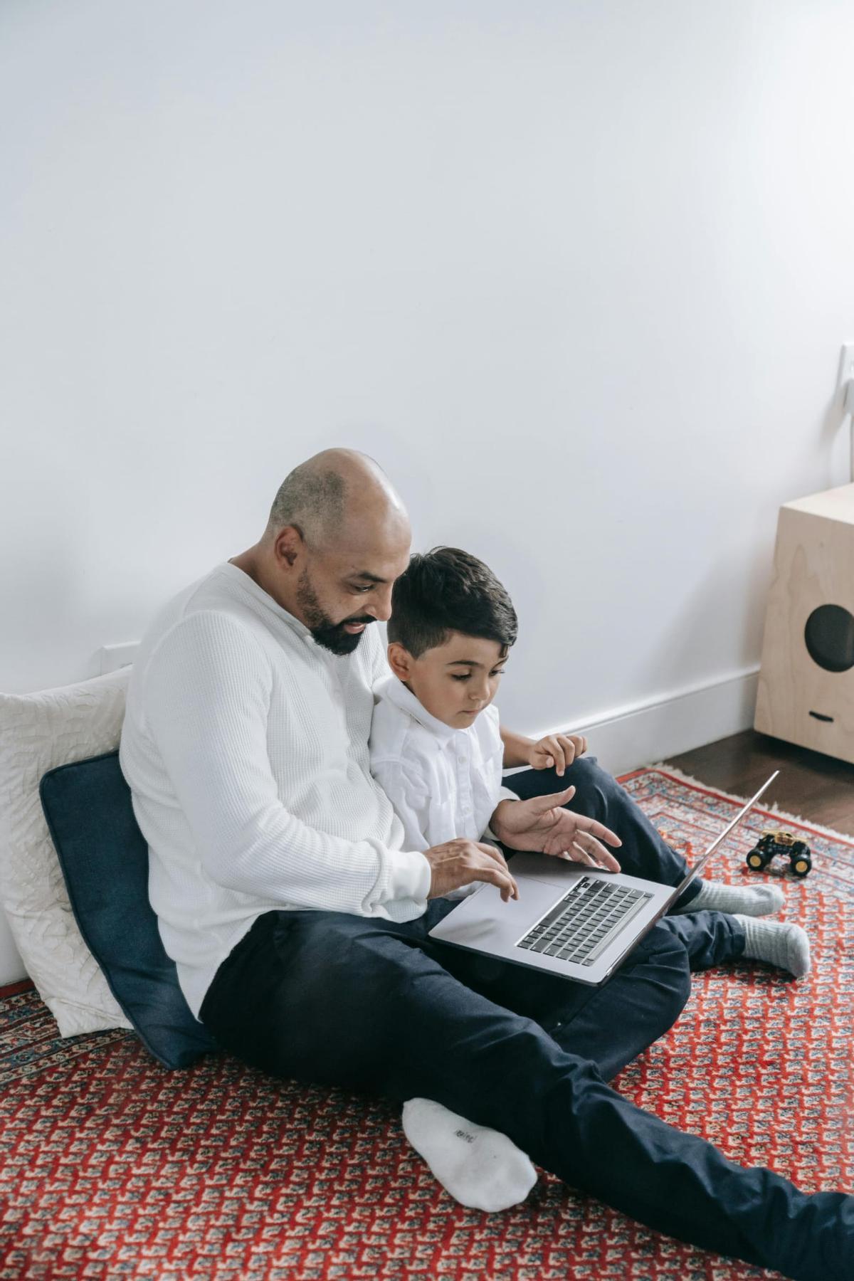 El acompañamiento es fundamental en la experiencia online