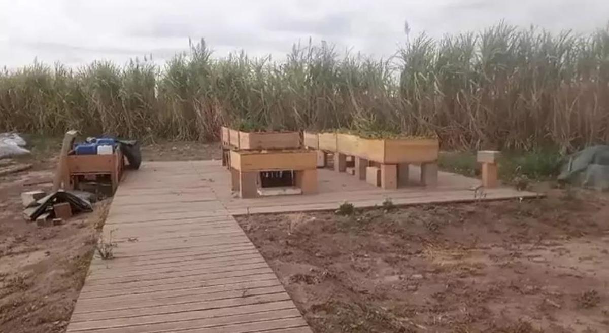 Huerto adaptado en construcción, dentro del proyecto de Horts Multivers