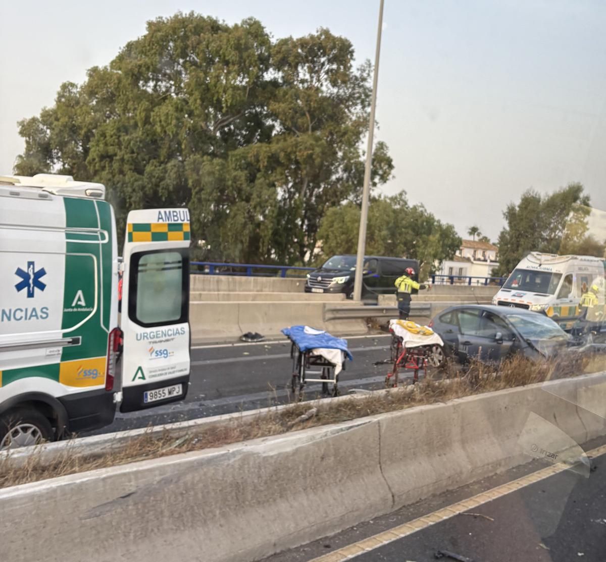 Ambulancias en el lugar del siniestro.