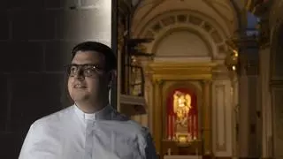 Ser cura joven en Alicante: la vocación que llega antes de los 30