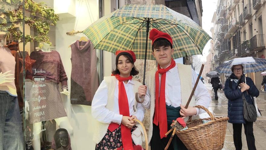 La Plana i el Born amb paraigua