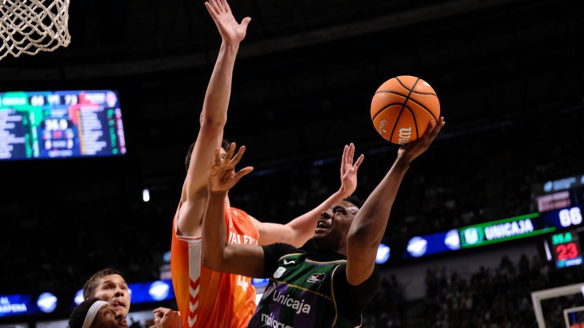 El Unicaja perdió su cuarto duelo consecutivo de Liga Endesa ante el Valencia Basket.