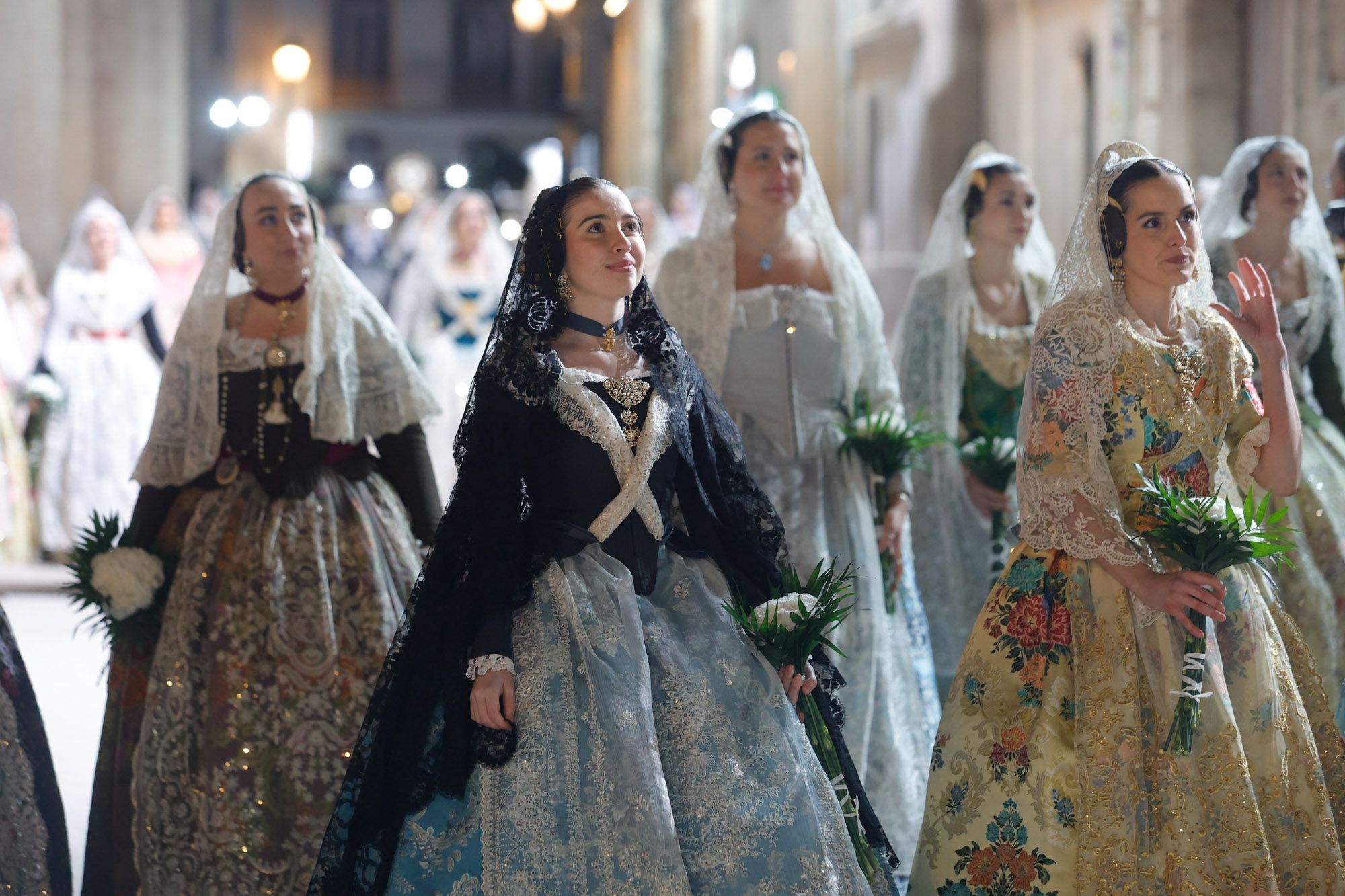 Todas las fotos de la Ofrenda del 17 de marzo por la calle San Vicente de 20:00 a 21:00 horas