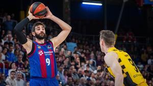 Ricky Rubio ante Marcelinho Huertas, este domingo en el Palau.