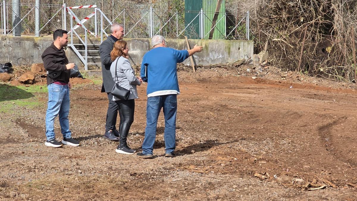 Las obras han comenzado en el futuro parque infantil de Los Baldíos.