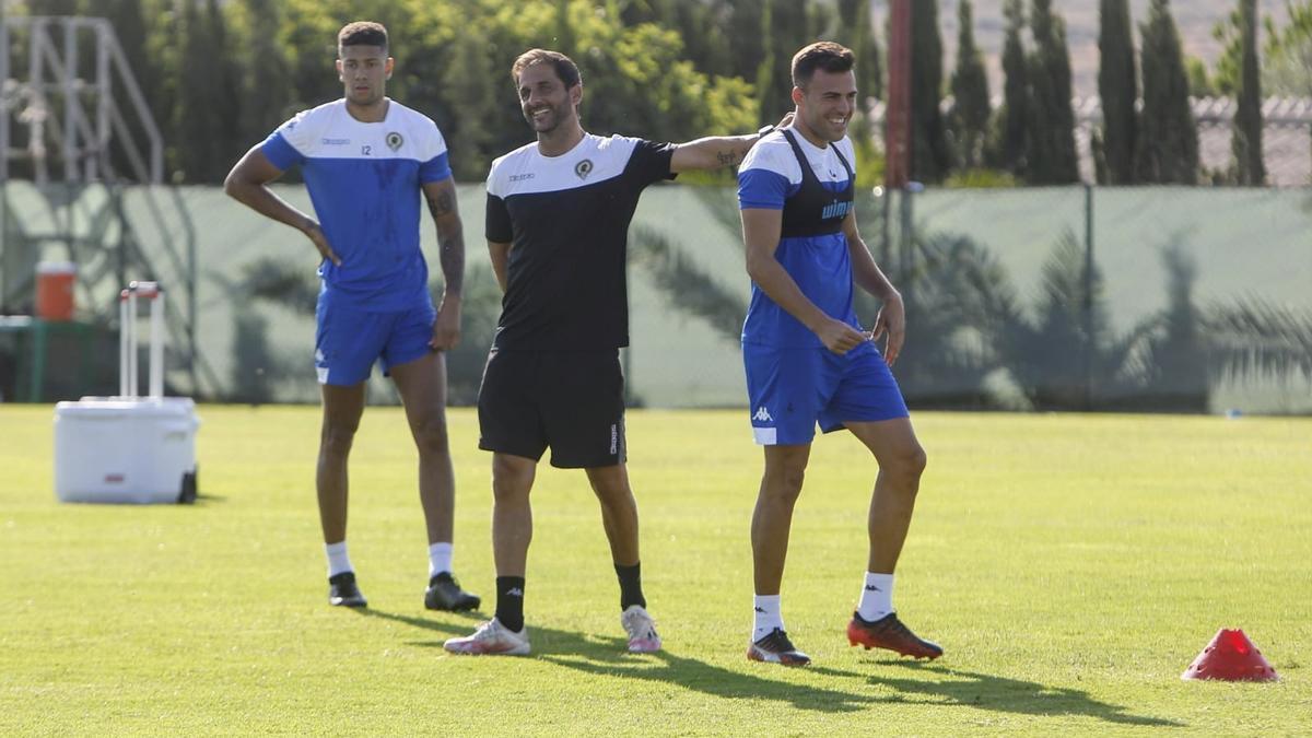 El Hércules vuelve a entrenar en Fontcalent cuatro años después