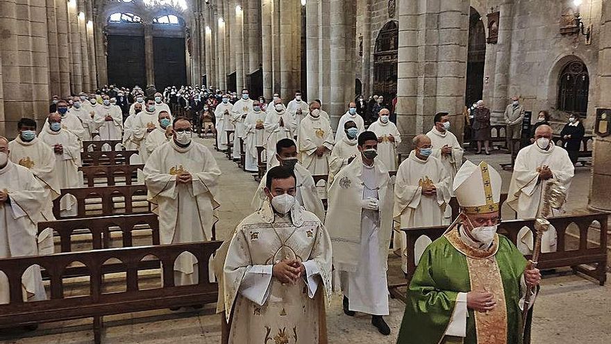 Una eucaristía en la Catedral abre el sínodo diocesano de Ourense