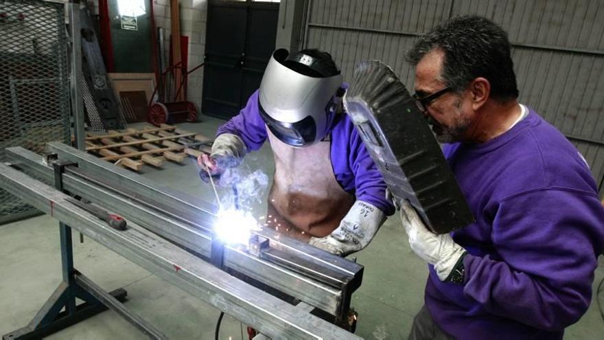 Un alumno en uno de los talleres de formación del SEF.