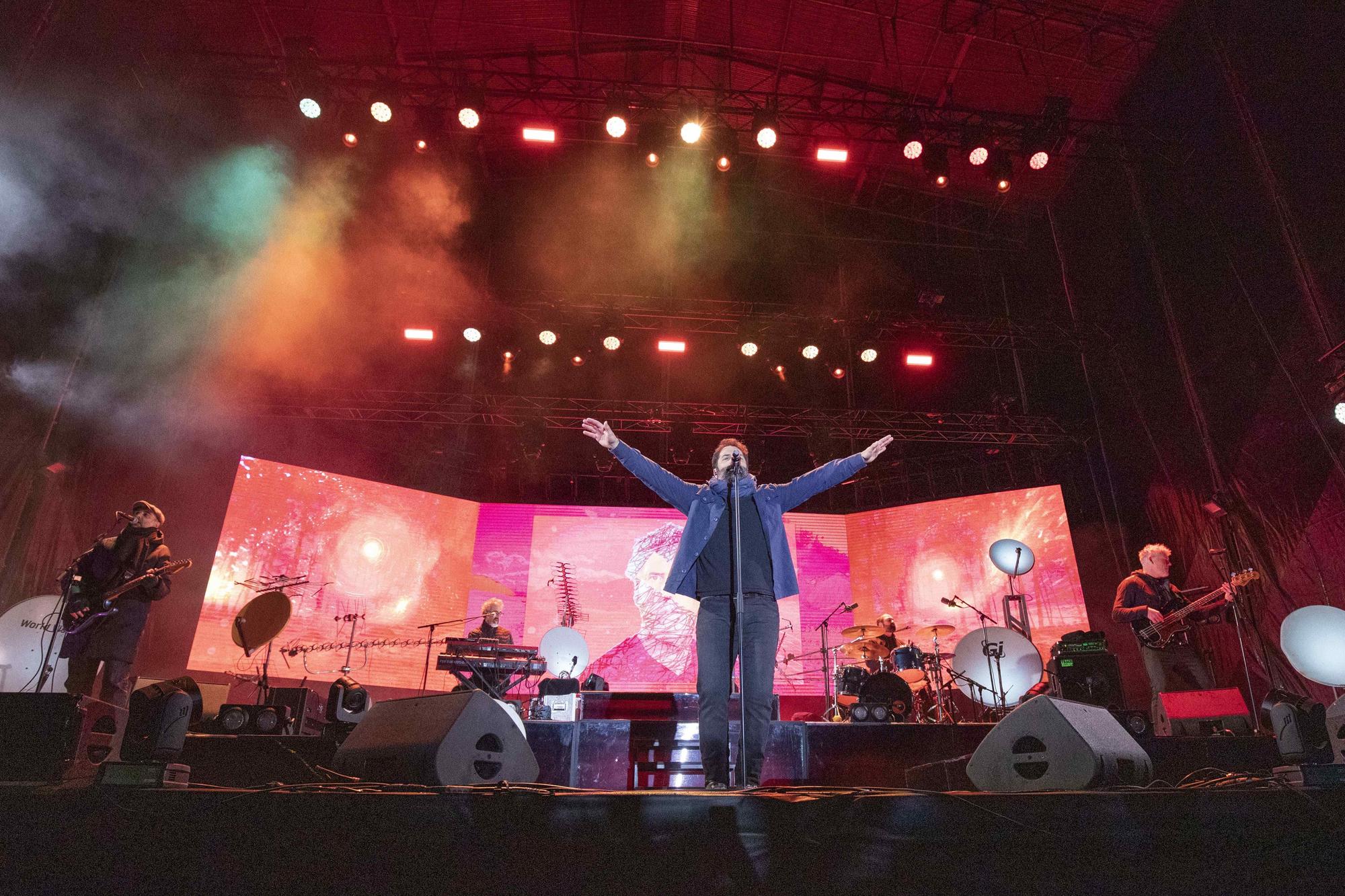 Tausende trotzen bei Konzert von Antònia Font in Palma de Mallorca der Kälte