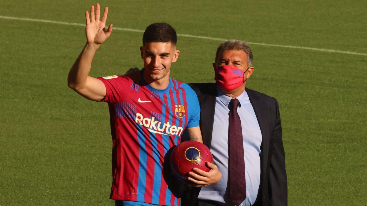 Ferran Torres, en su presentación con el Barça.