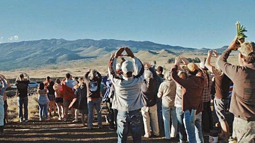 Indígenas y dueños de terrenos cercanos al volcán donde se quiere crear el gran telescopio protestan contra un proyecto al que aspiró La Palma.