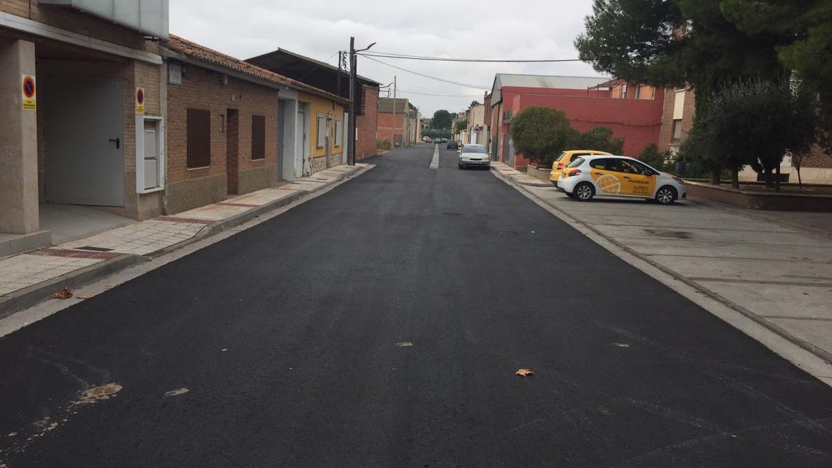 Finaliza el asfaltado de varias calles