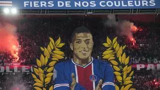 Mbappé se despide de París como un héroe para los ultras del PSG