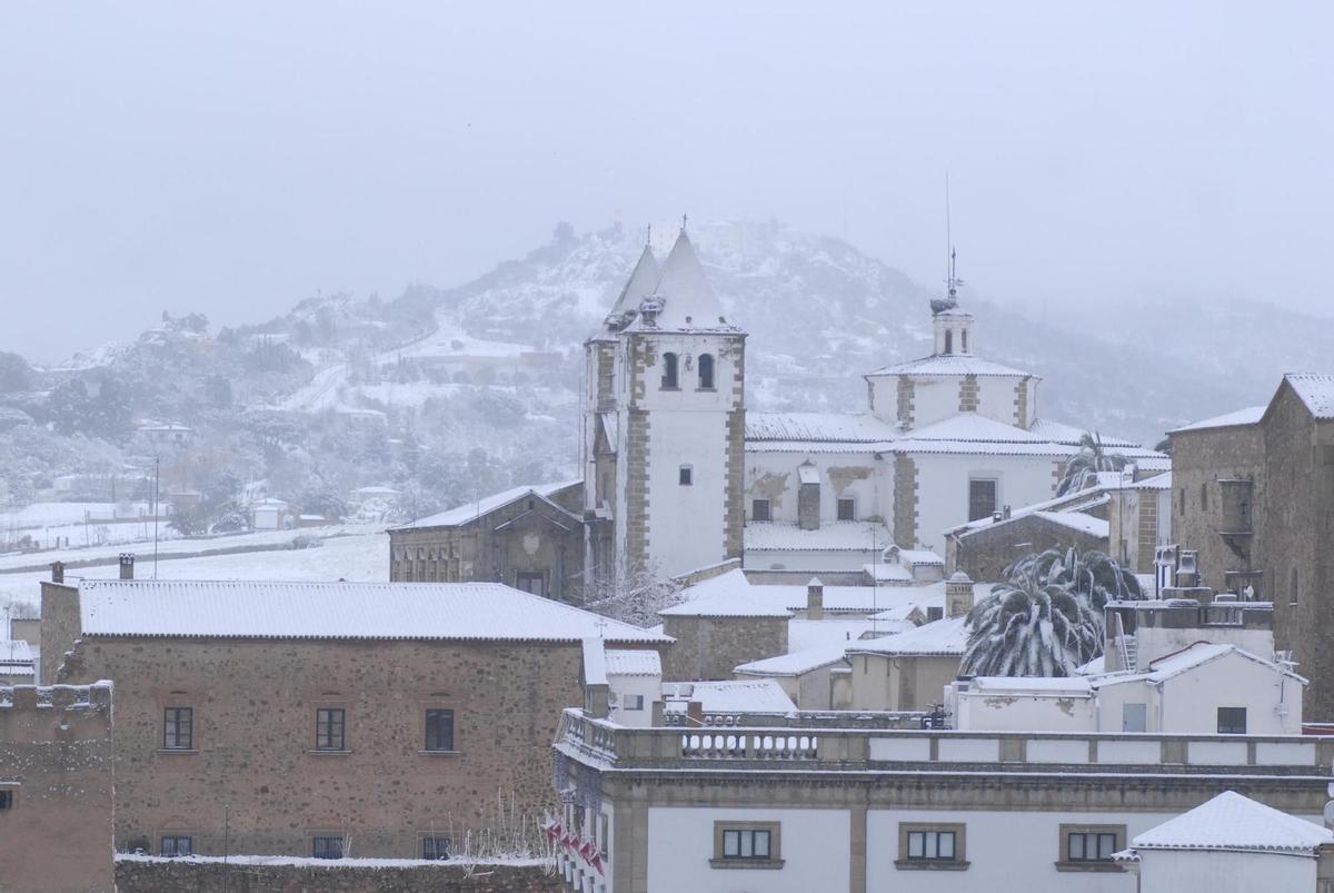 Así fue la nevada que tiñó Extremadura de blanco hace 15 años