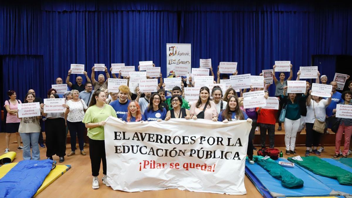 La comunidad educativa del IES Averroes se encierra