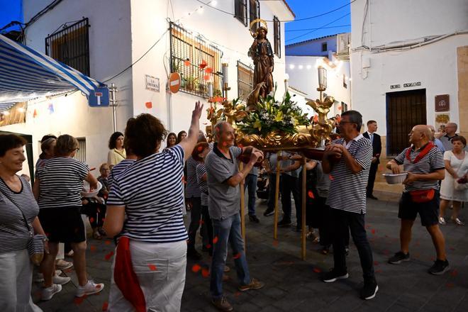 La Nucia cierra su día grande con la procesión en honor a la Mare de Déu y Sant Roc