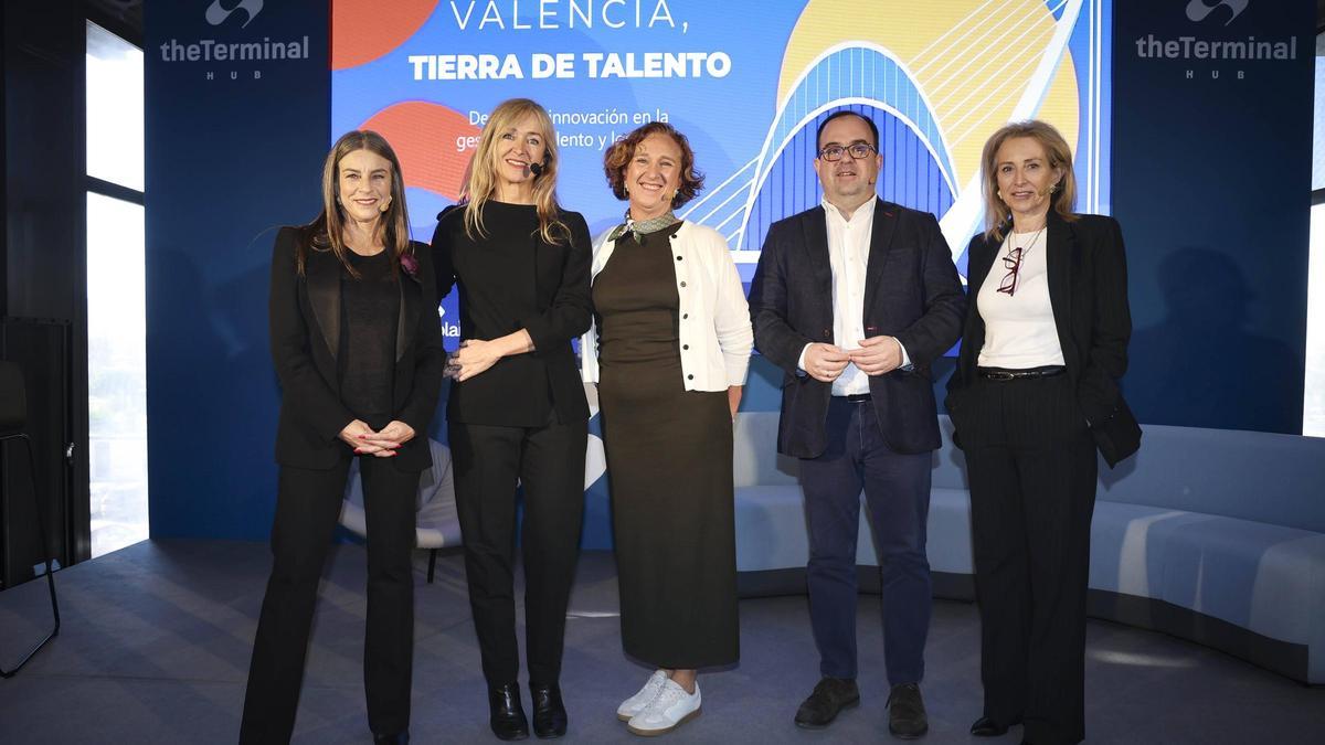 Mariam Pedreira, Belén Macías, Victoria Chico De Gracia, José Luis Risco y Marta Rebull.
