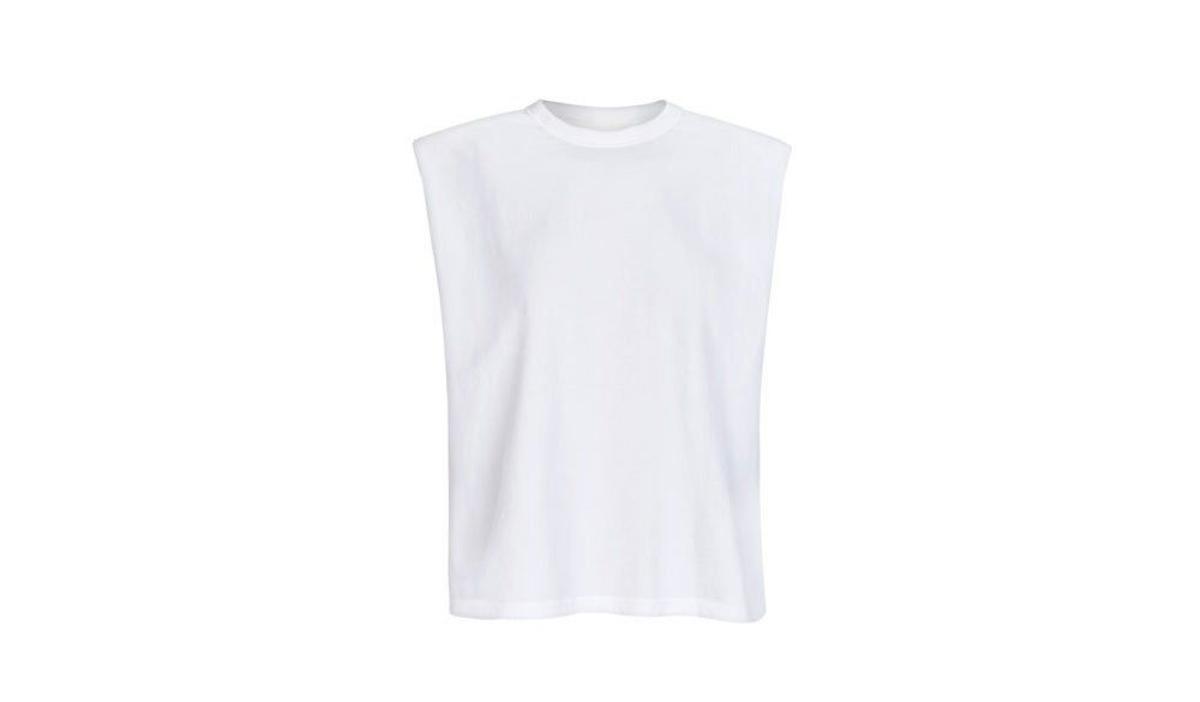 Camiseta blanca shoulder pads de MyPeepToesShop. (Precio: 45 euros)