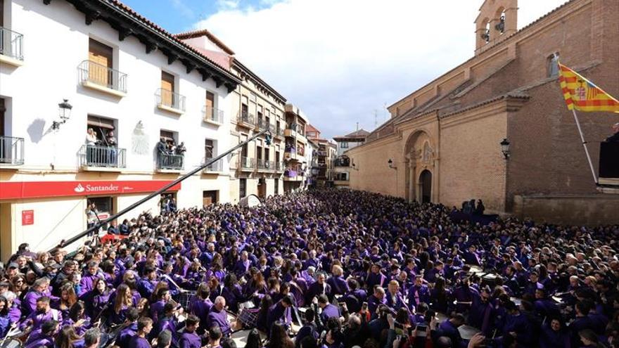 Calanda guarda silencio tras 24 horas de estruendo continuado