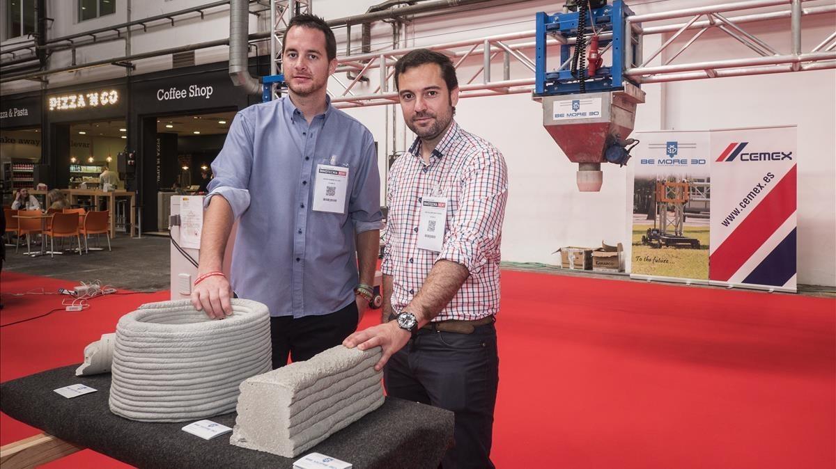 Vicente Ramírez (izquierda), CEO de Be More 3D, y José Guillermo Muñoz, socio. Vicente Ramírez (izquierda), CEO de Be More 3D, y José Guillermo Muñoz, socio.