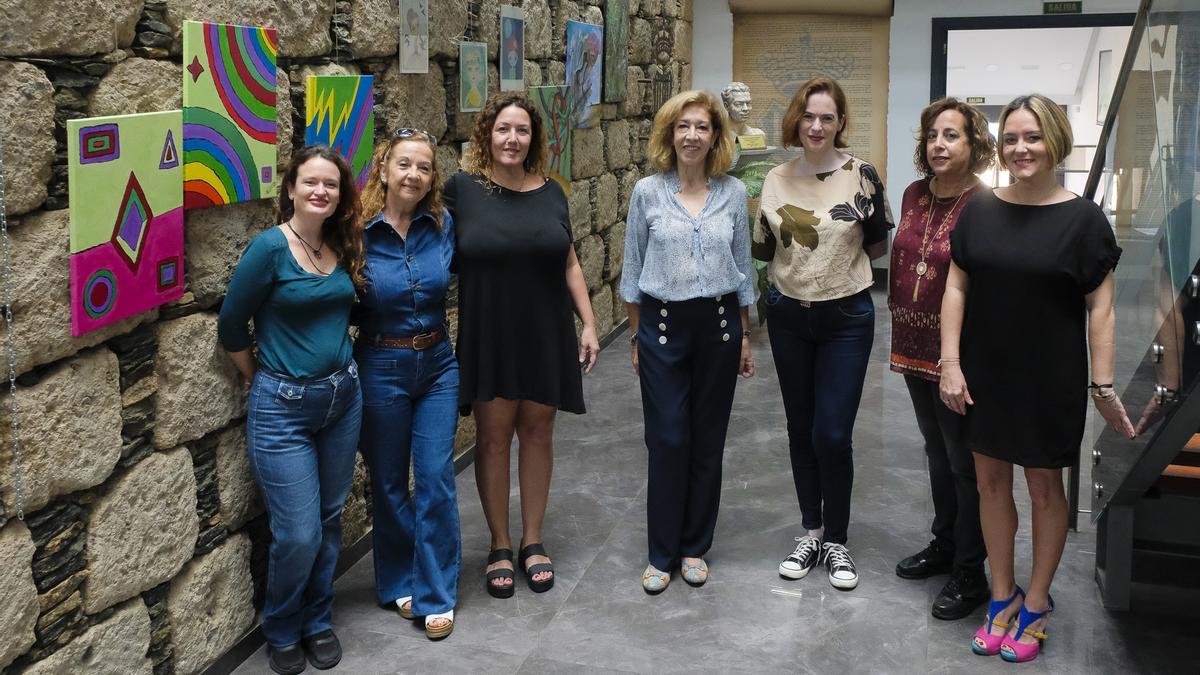 Larisa Casanova López, Carmina Garci, Vionescu, Esther Lidia González Clavijo, Elisabet Tejera Montesdeoca, María del Carmen Valiente Umpiérrez, Vesna