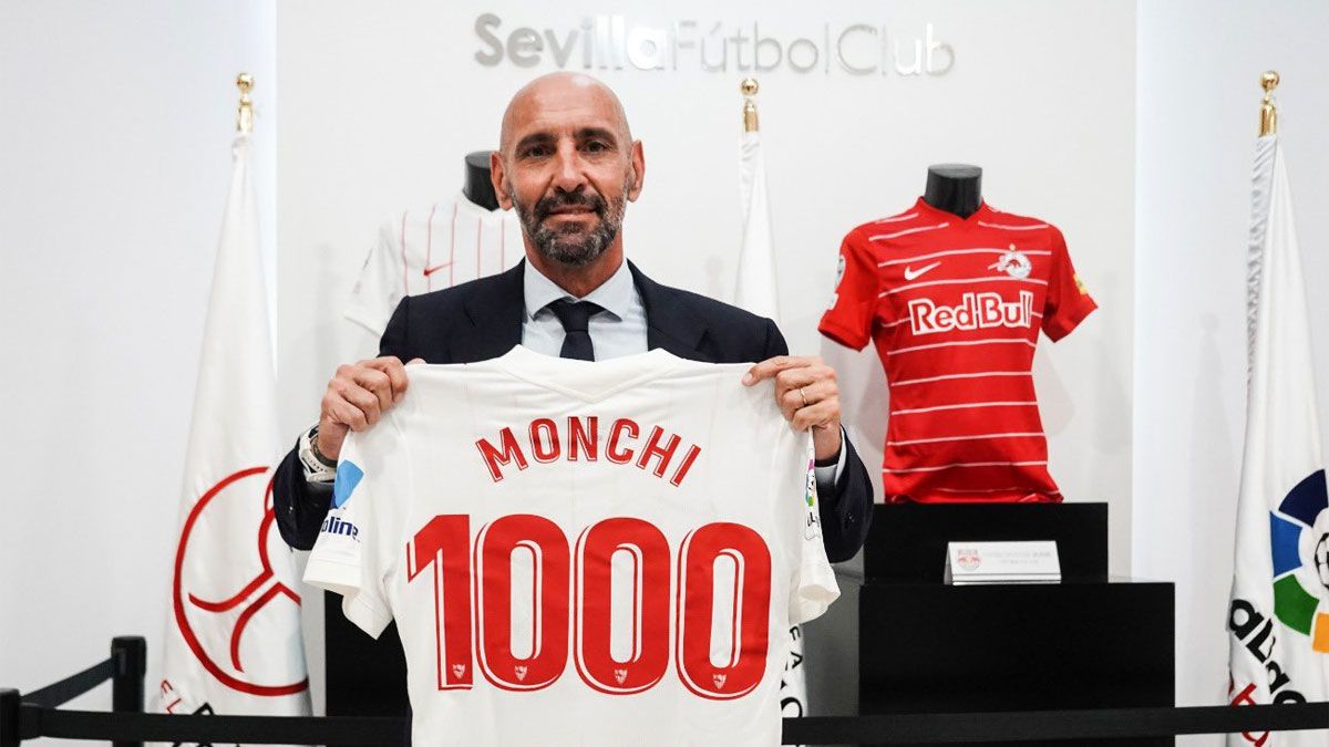 Monchi alcanza los 1.000 partidos en su cargo