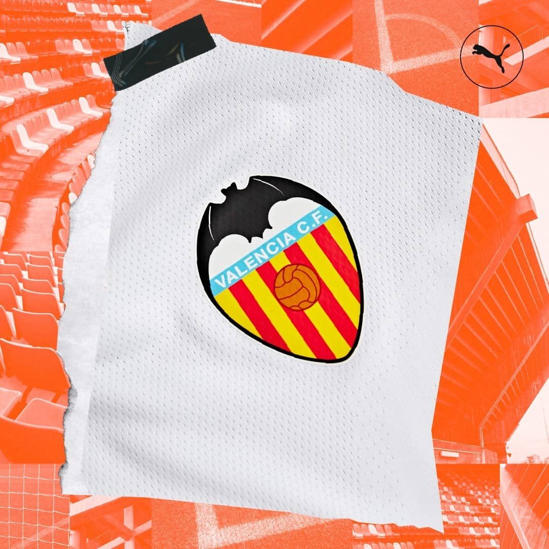 Así son las nuevas camisetas del Valencia CF 21/22