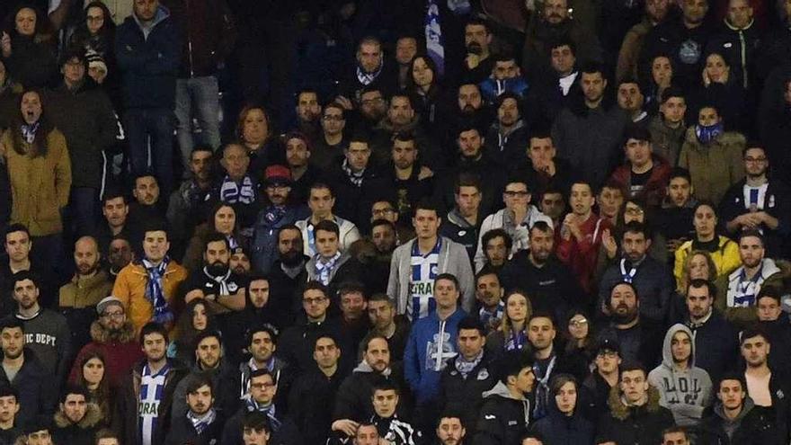 Una de las gradas de Riazor durante el partido ante el Alavés del sábado.