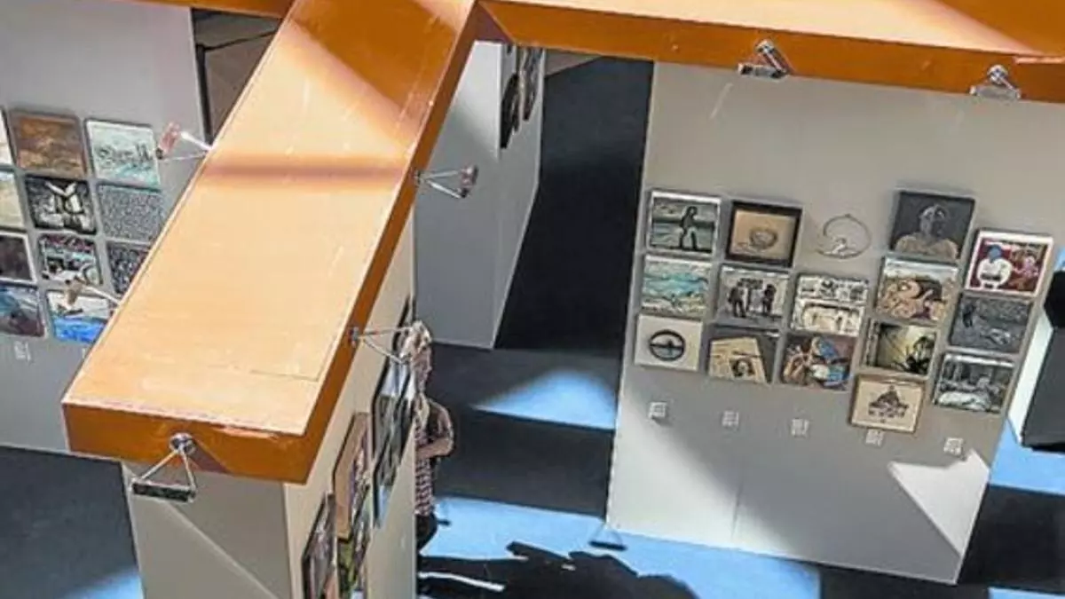 Más de 240 cuadros invaden L'Illa Diagonal