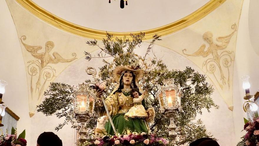 La Virgen de los Rondeles saldrá en procesión extraordinaria este sábado por las calles de Casarabonela