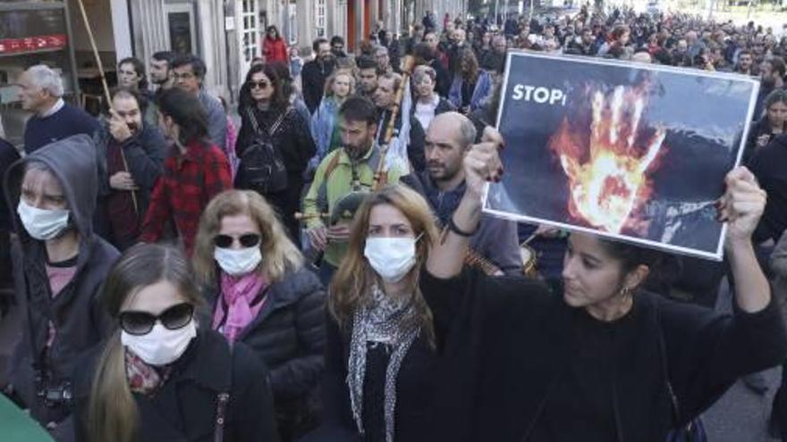 Multitudinària manifestació a Santiago de Compostel·la