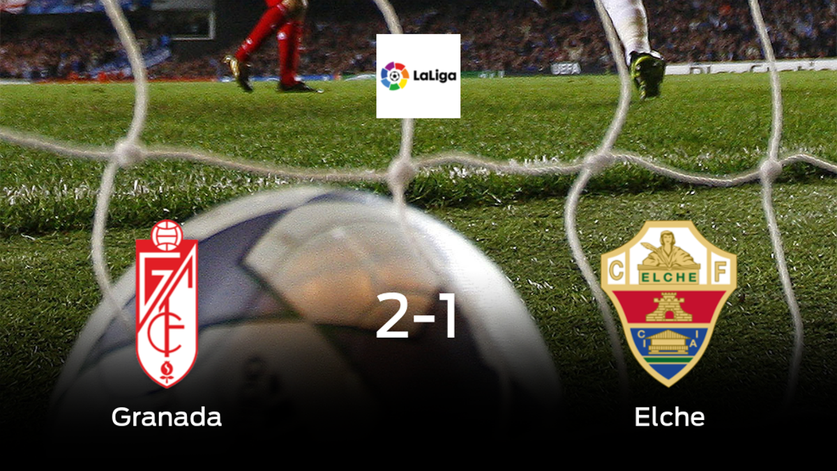 El Granada vence 2-1 al Elche en el Estadio Nuevo Los Cármenes