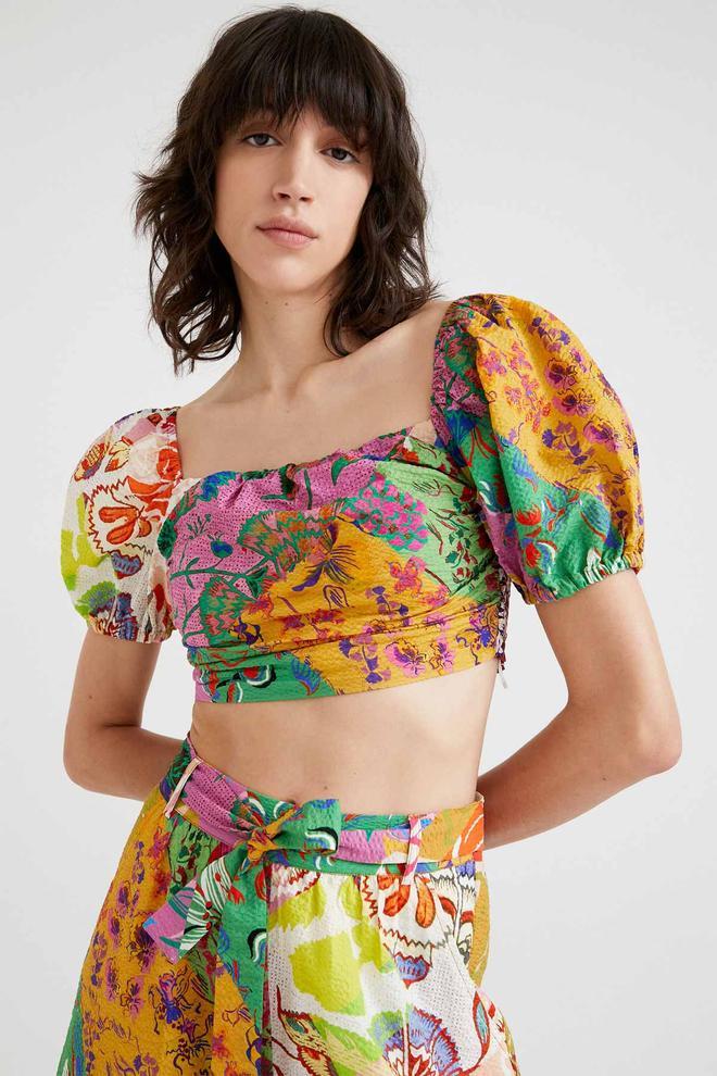 'Crop top' con mangas abullonadas, de la colaboración entre Monsieur Christian Lacroix y Desigual