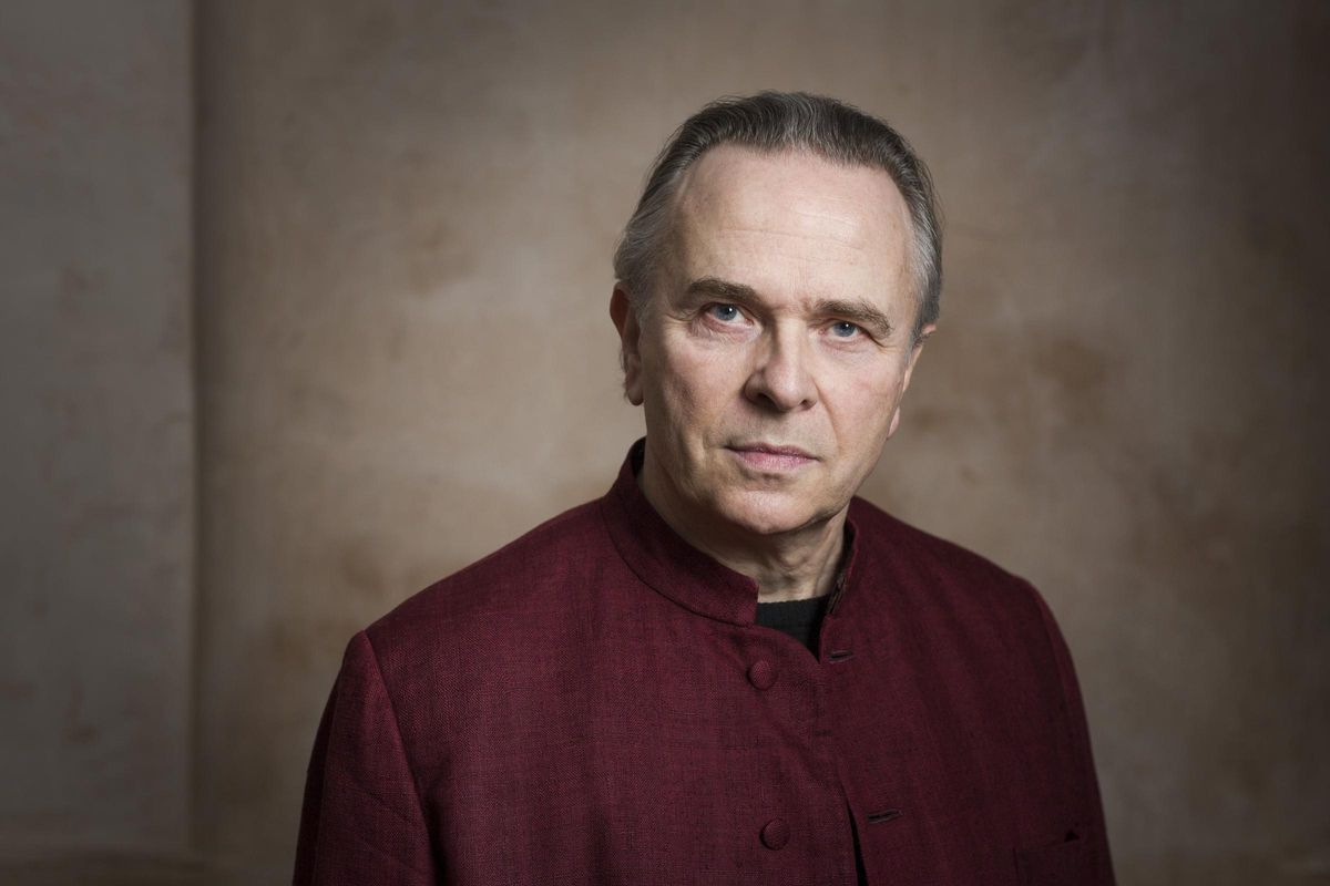 El nuevo director musical de Les Arts, Sir Mark Elder.
