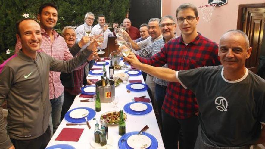 Puchol II celebra la victòria amb els seus íntims