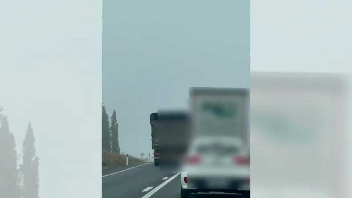 VÍDEO | Conducción temeraria de un camión a la altura de Quinto de Ebro