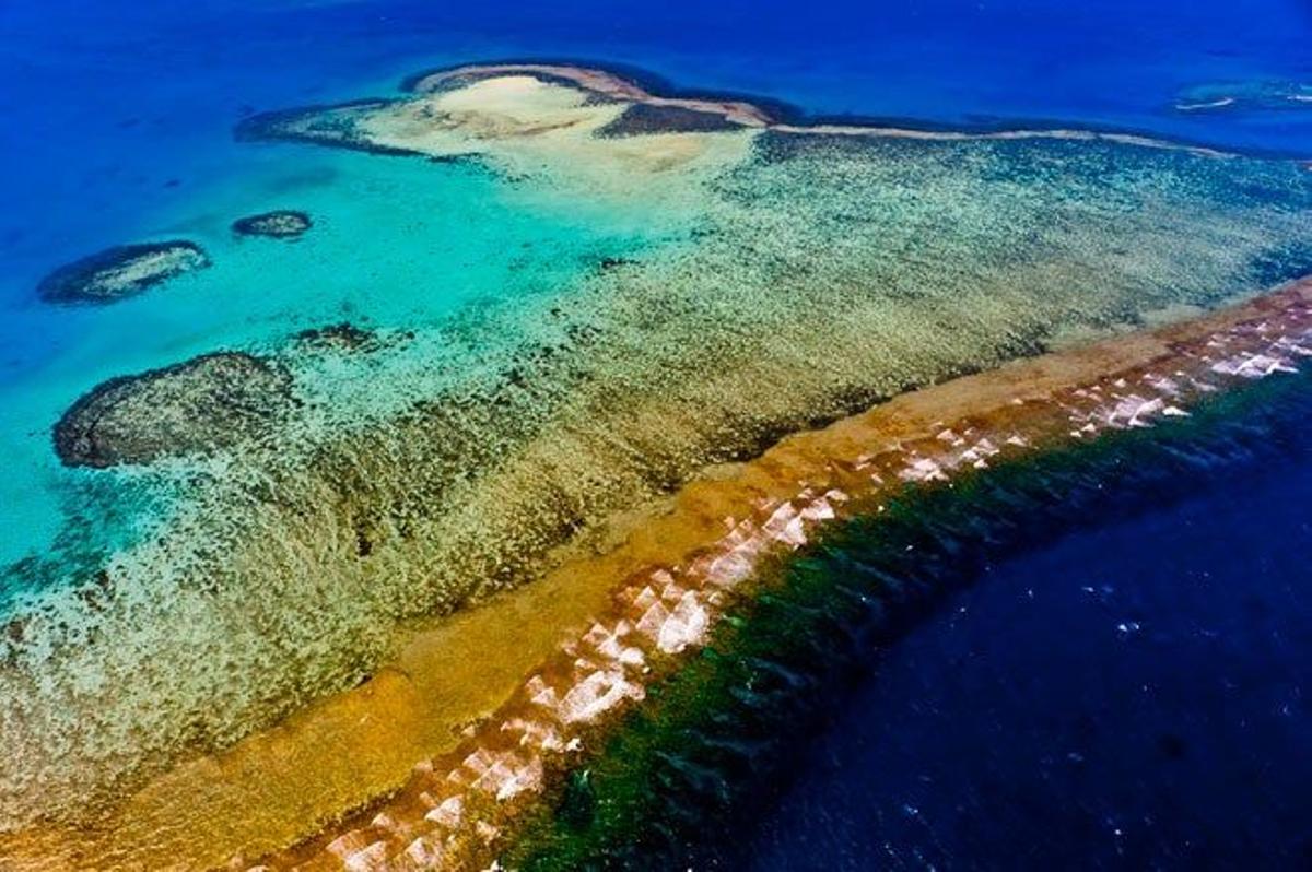 Vista aérea de la Barrera de Coral de Nueva Caledonia