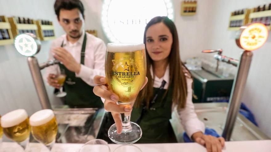 Estrella de Levante repondrá la cerveza que había en los bares cuando cerraron