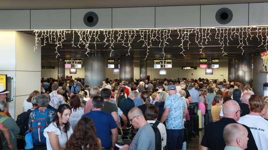 Una incidencia informática genera colas en el Aeropuerto de Gran Canaria
