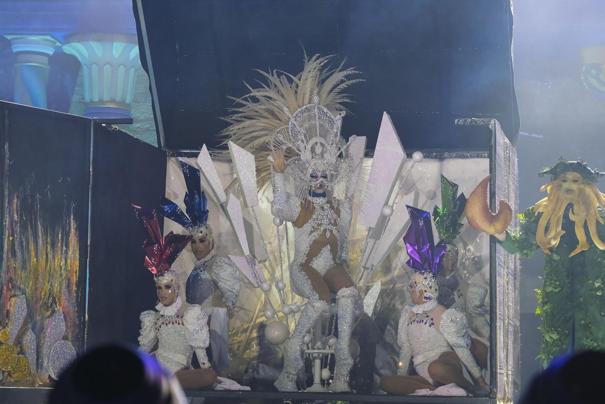 Actuación de Drag Ácrux en la Gala Drag del Carnaval de Las Palmas 2022