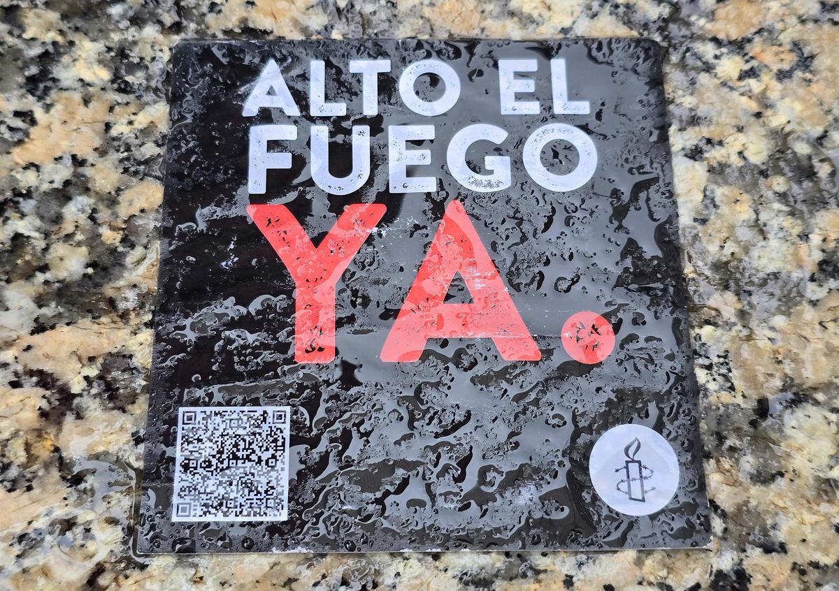 Cerca de 200 personas se concentran en Vigo para pedir «parar la guerra»