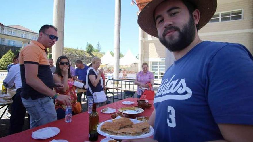 Silleda ofreció en Festur degustación de empanada de A Bandeira y tortilla de Laro.