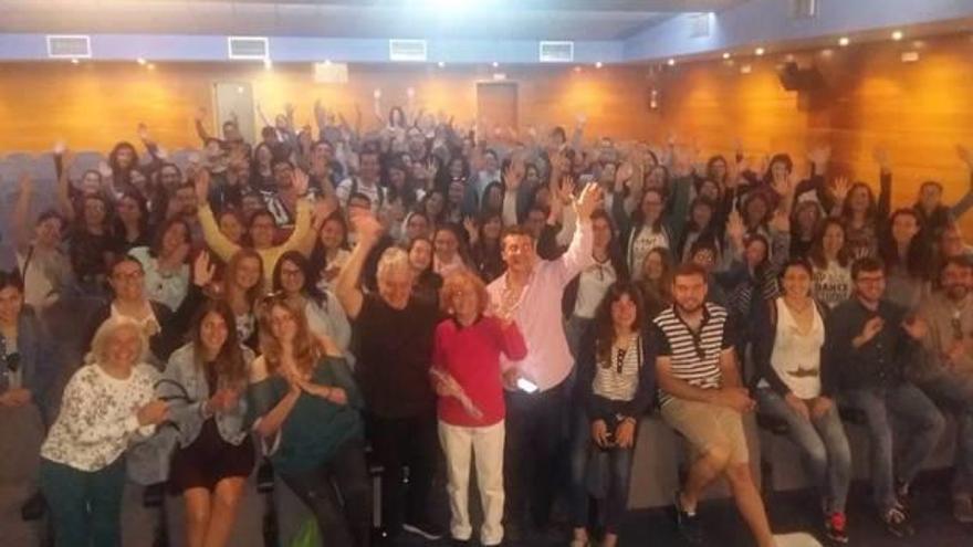 Foto dels alumnes i professors del III Curs de Literatura Popular d&#039;Altea.