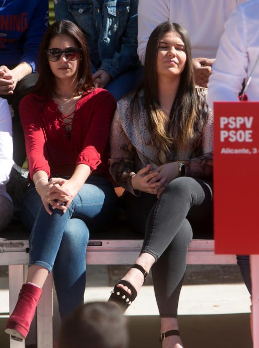 Más de 200 personas asisten al acto de precampaña de Francesc Sanguino celebrado en Las Cigarreres y al que ha asistido la la vicesecretaria general del PSOE, Adriana Lastra