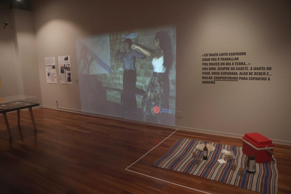 Kiosco Afonso, Inauguración exposición 'Emigrantes'