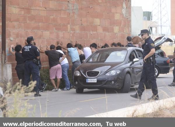 GALERÍA DE FOTOS - Espectacular redada policial en el barrio la Unión